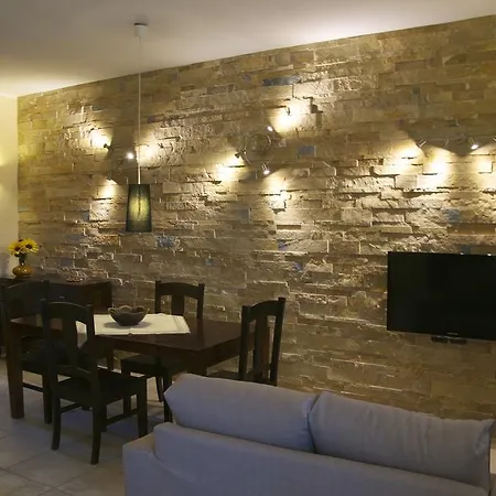La Tela Di Penelope Aparthotel 3*