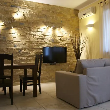 Aparthotel La Tela Di Penelope 3*
